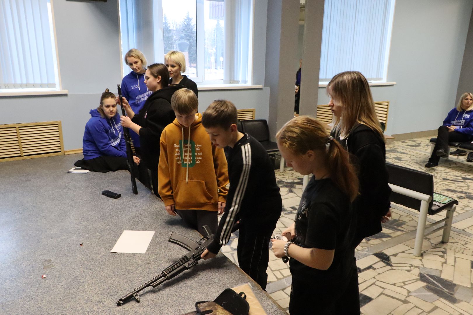 серебряные пруды, юнармейцы, клуб патриот, тактическая медицина, военная подготовка, день защитников отечества,