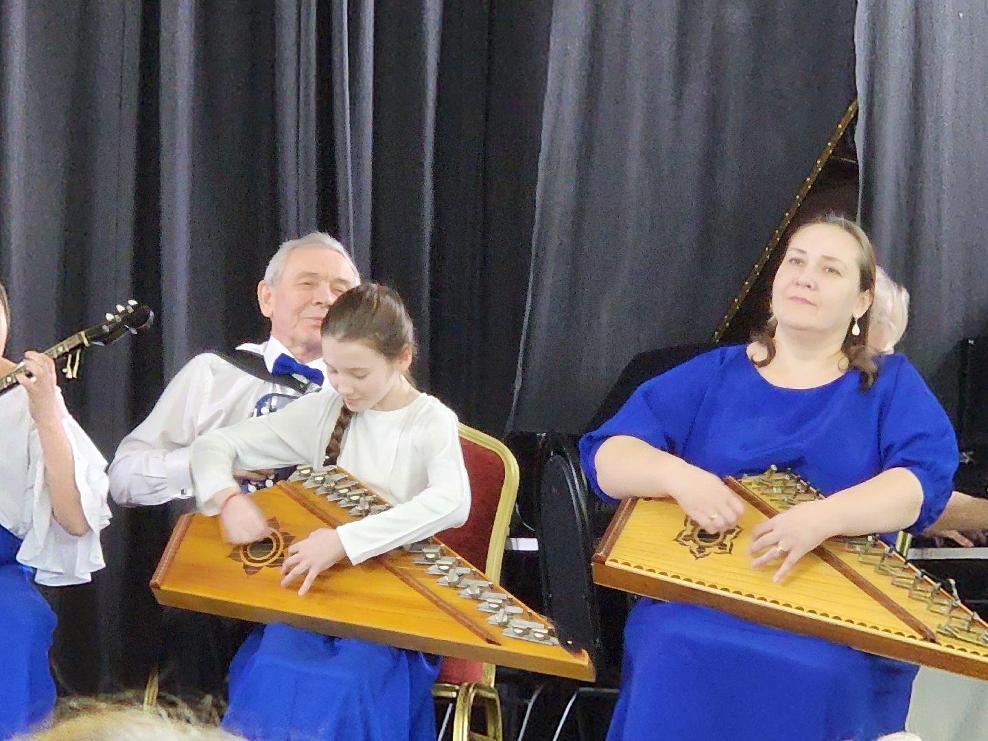 вертикалки, День защитника Отечества, выставка юных художников, Зарайск,
