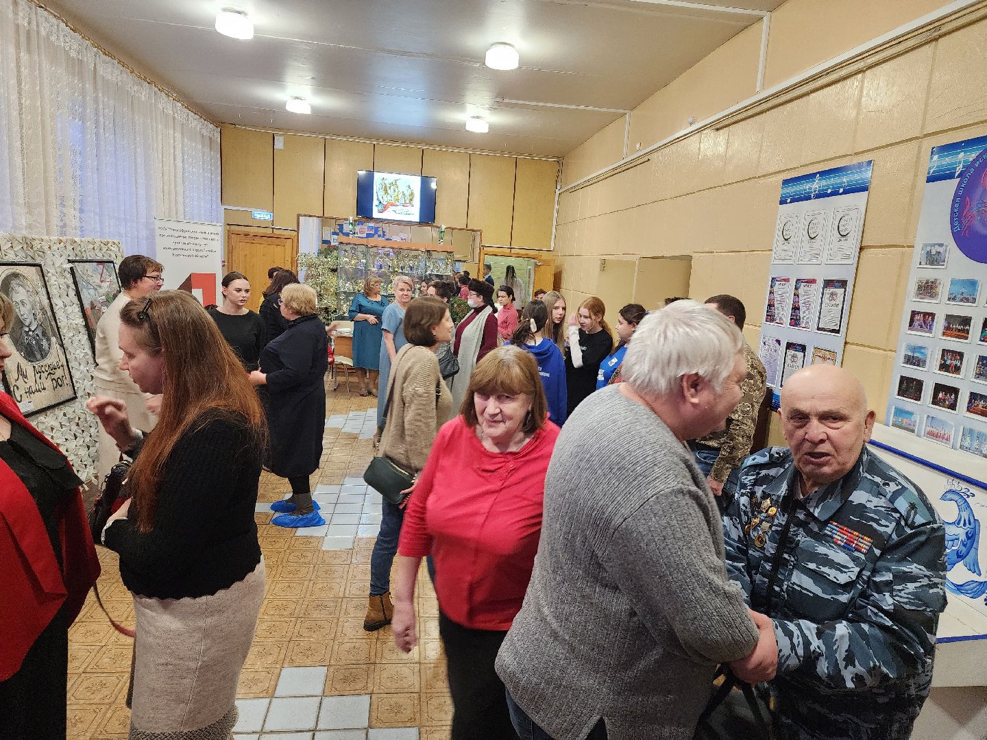 вертикалки, День защитника Отечества, выставка юных художников, Зарайск,