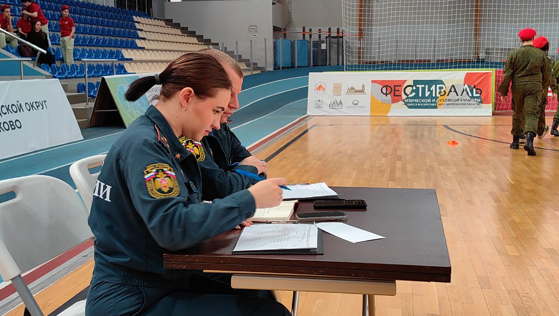 юнармия, соревнования, слет, оружие, возложение венка, Равнение на знамя, вертикалки,