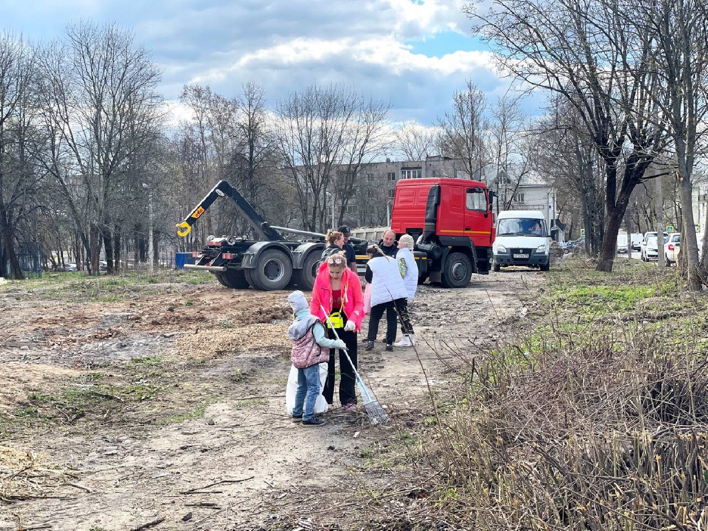 Сергиев Посад, Сергиево-Посадский городской округ, Субботник, Депутаты, Общественная палата, Уборка, Инициатива, Всероссийский субботник