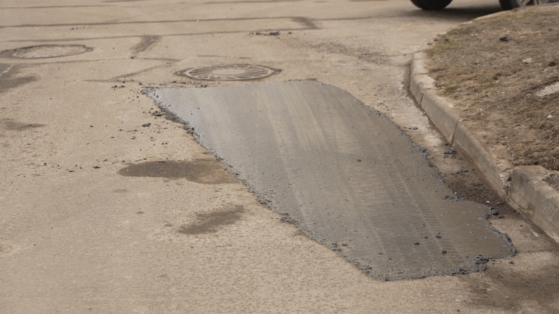 ямочный ремонт, вертикалки, ремонт дорог Власиха, ямы на дорогах, Власиха ямы на дороге,