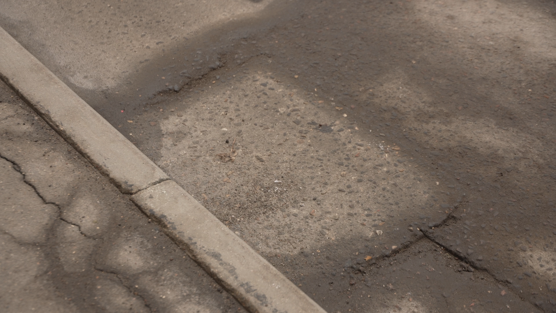 ямочный ремонт, вертикалки, ремонт дорог Власиха, ямы на дорогах, Власиха ямы на дороге,