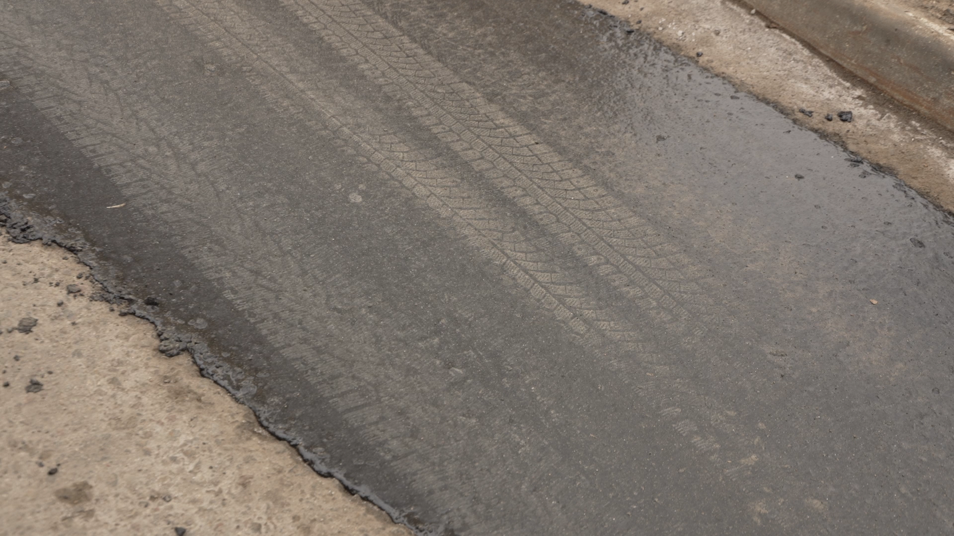 ямочный ремонт, вертикалки, ремонт дорог Власиха, ямы на дорогах, Власиха ямы на дороге,