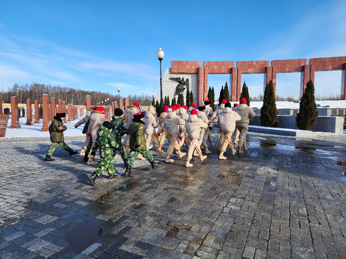 возложение цветов, мытищи, память, герои,