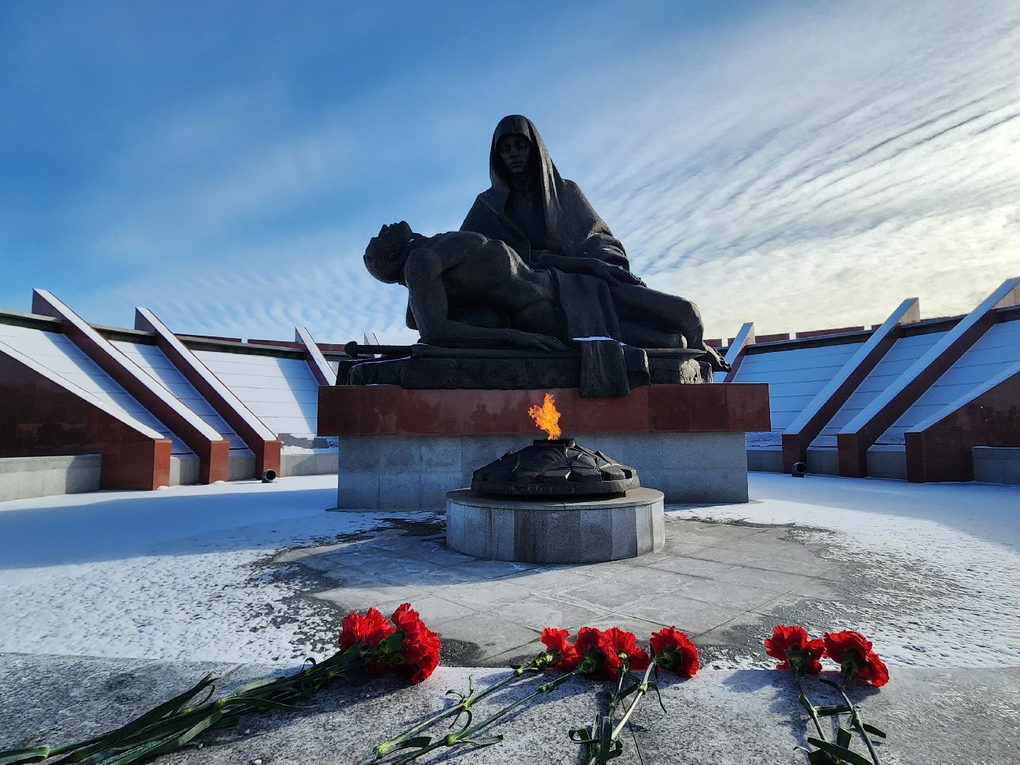 возложение цветов, мытищи, память, герои,