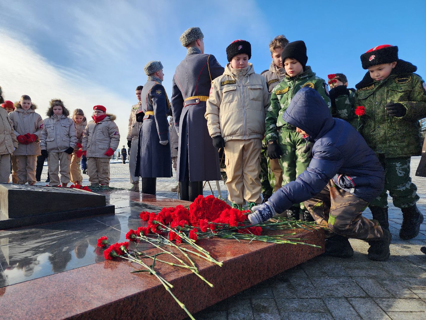 возложение цветов, мытищи, память, герои,