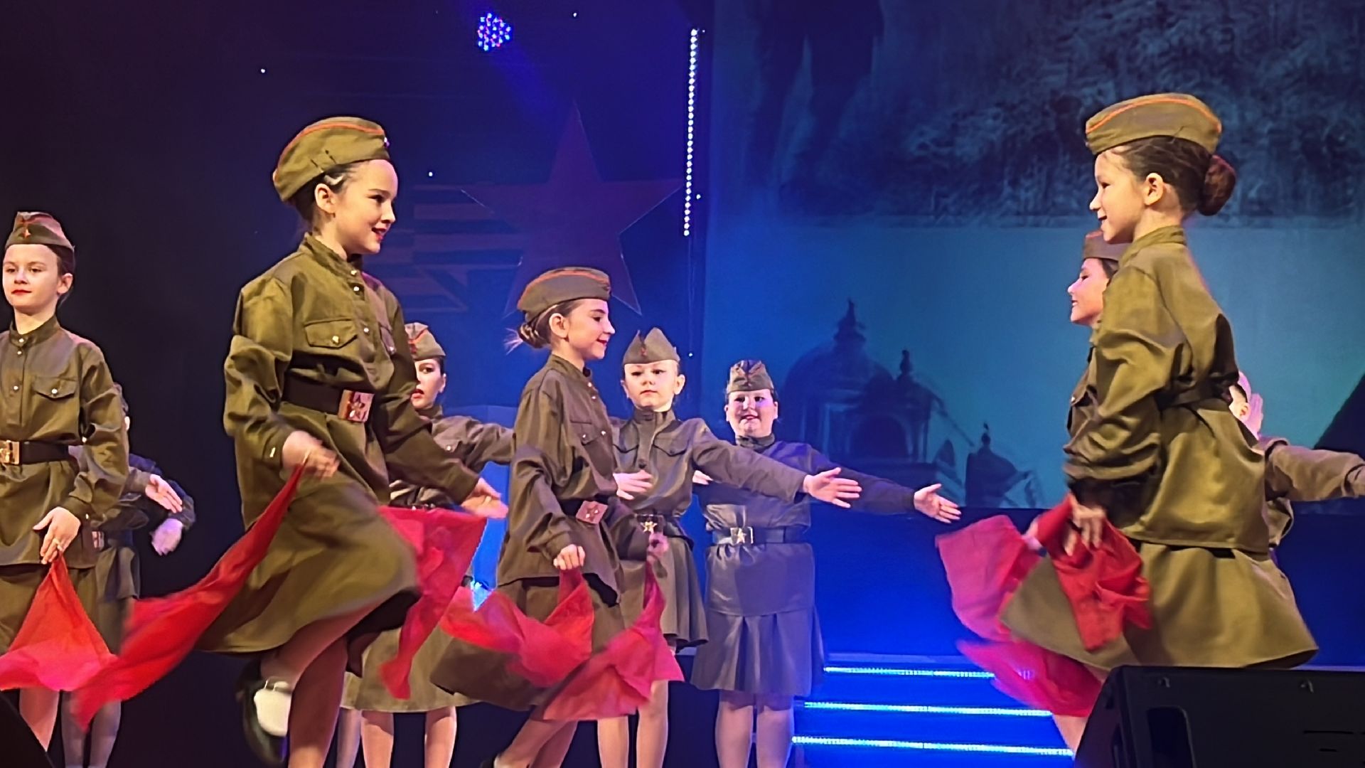 вертикалки, наро-фоминск, наро-фоминский городской округ, день защитника отечества, цдк звезда, служить россии, 80 лет победе,роман шамнэ,