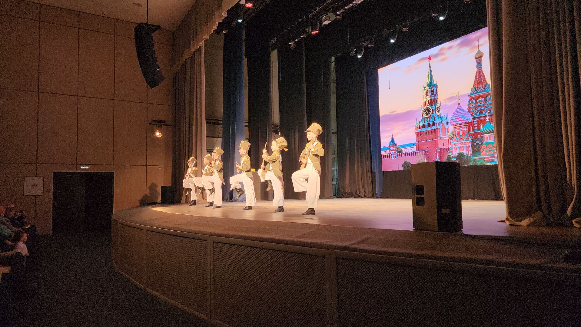 праздничный концерт, балашиха, дом культуры, день защитника отечества,