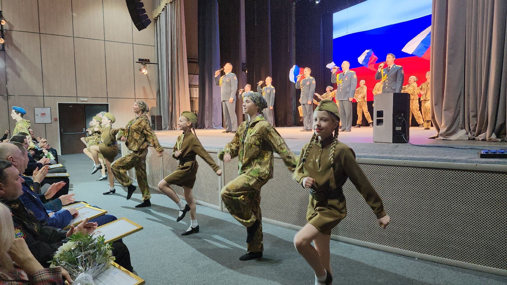 праздничный концерт, балашиха, дом культуры, день защитника отечества,