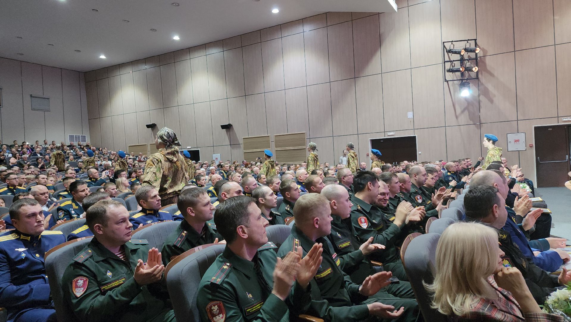 праздничный концерт, балашиха, дом культуры, день защитника отечества,
