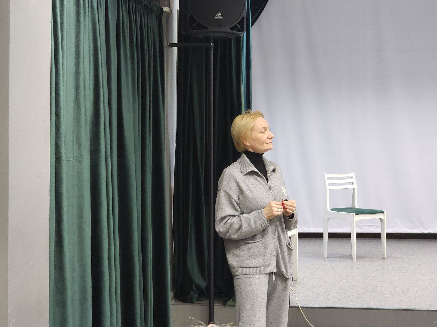 врач, первая помощь, психологическая помощь, лекция, библиотека,