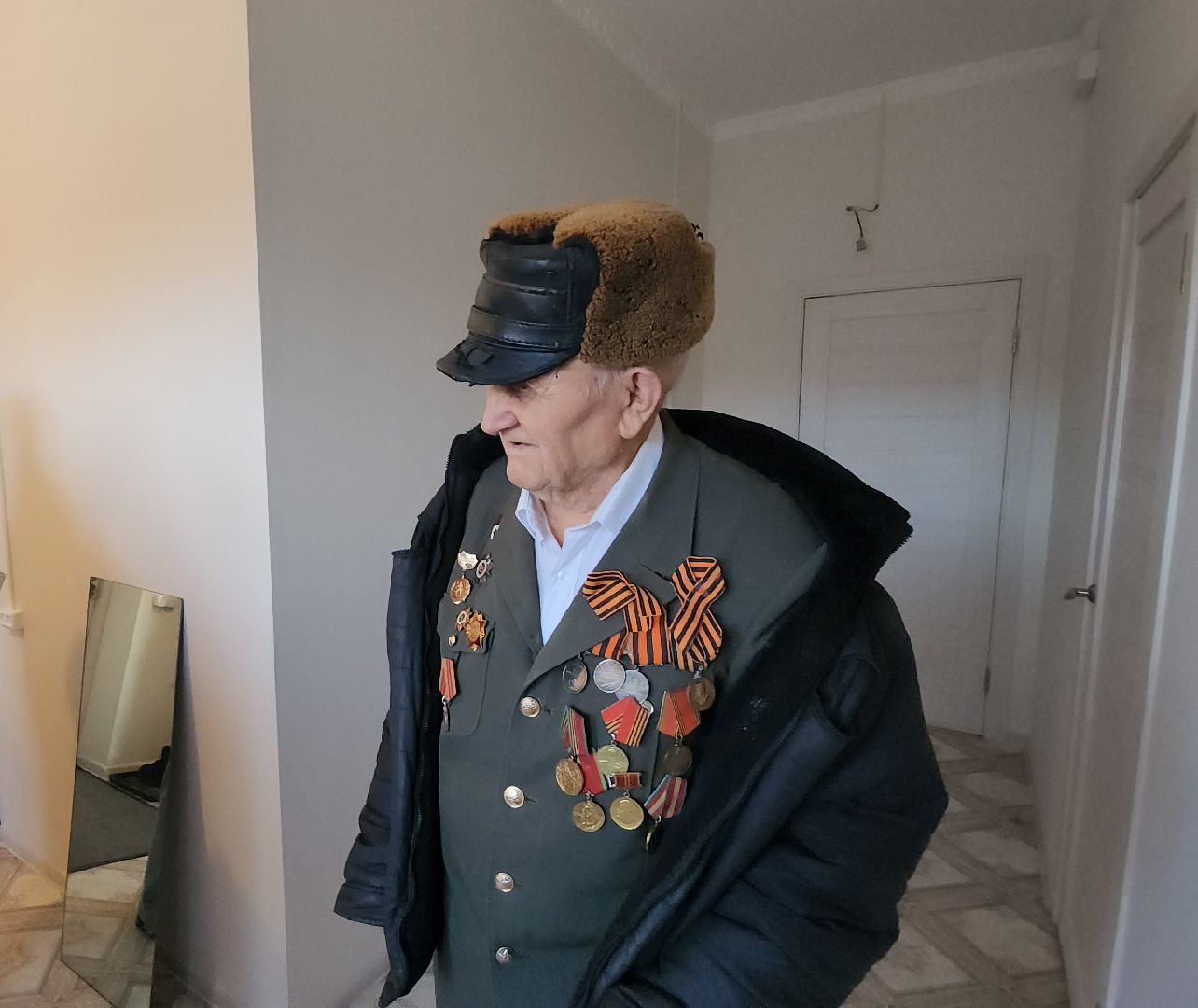 серпухов, улица школьная, ветеран вов, 23 февраля, юбилейная медаль,