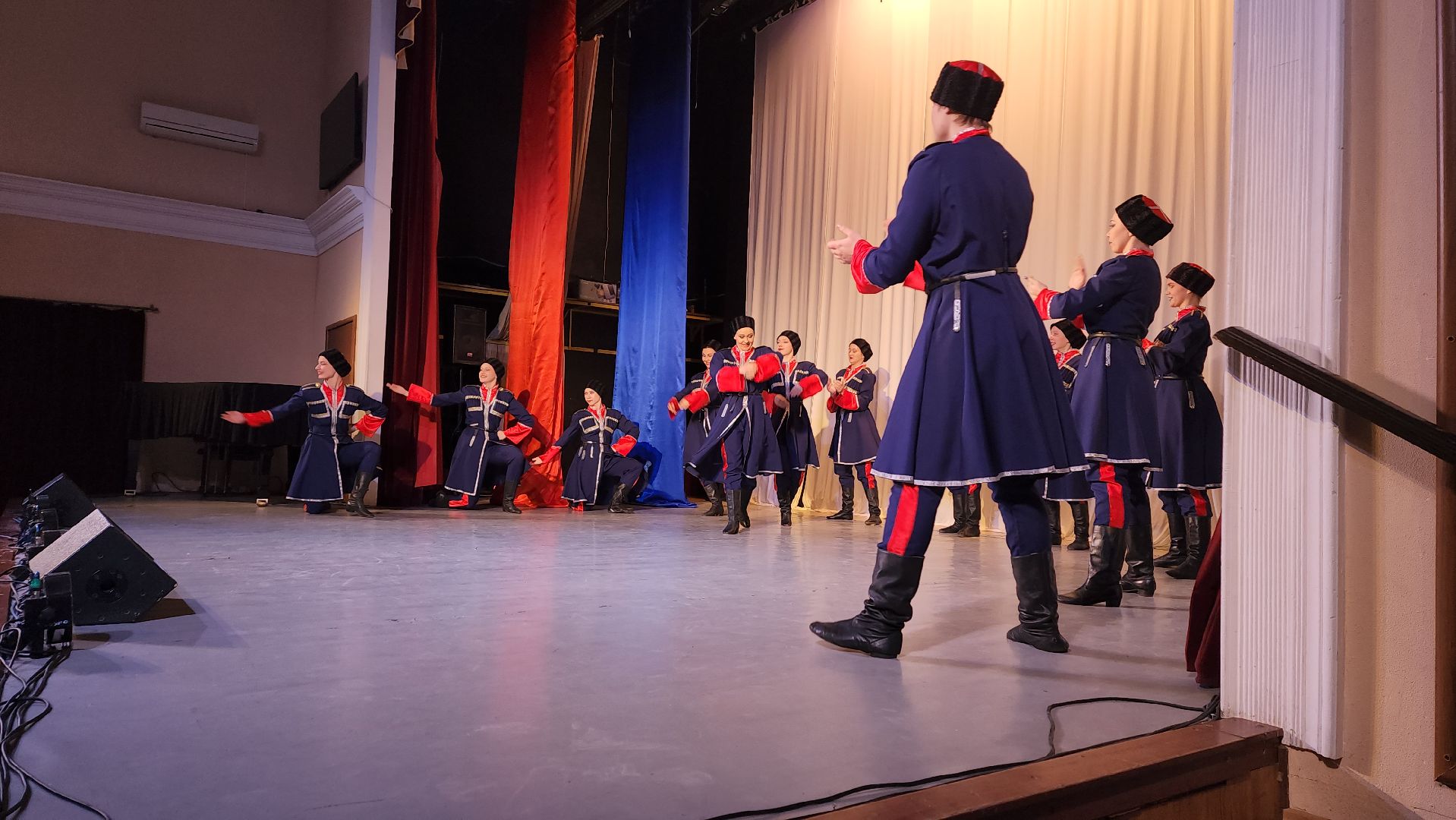 пушкино, дом культуры, день защитника отечества, концерт, участник сво,