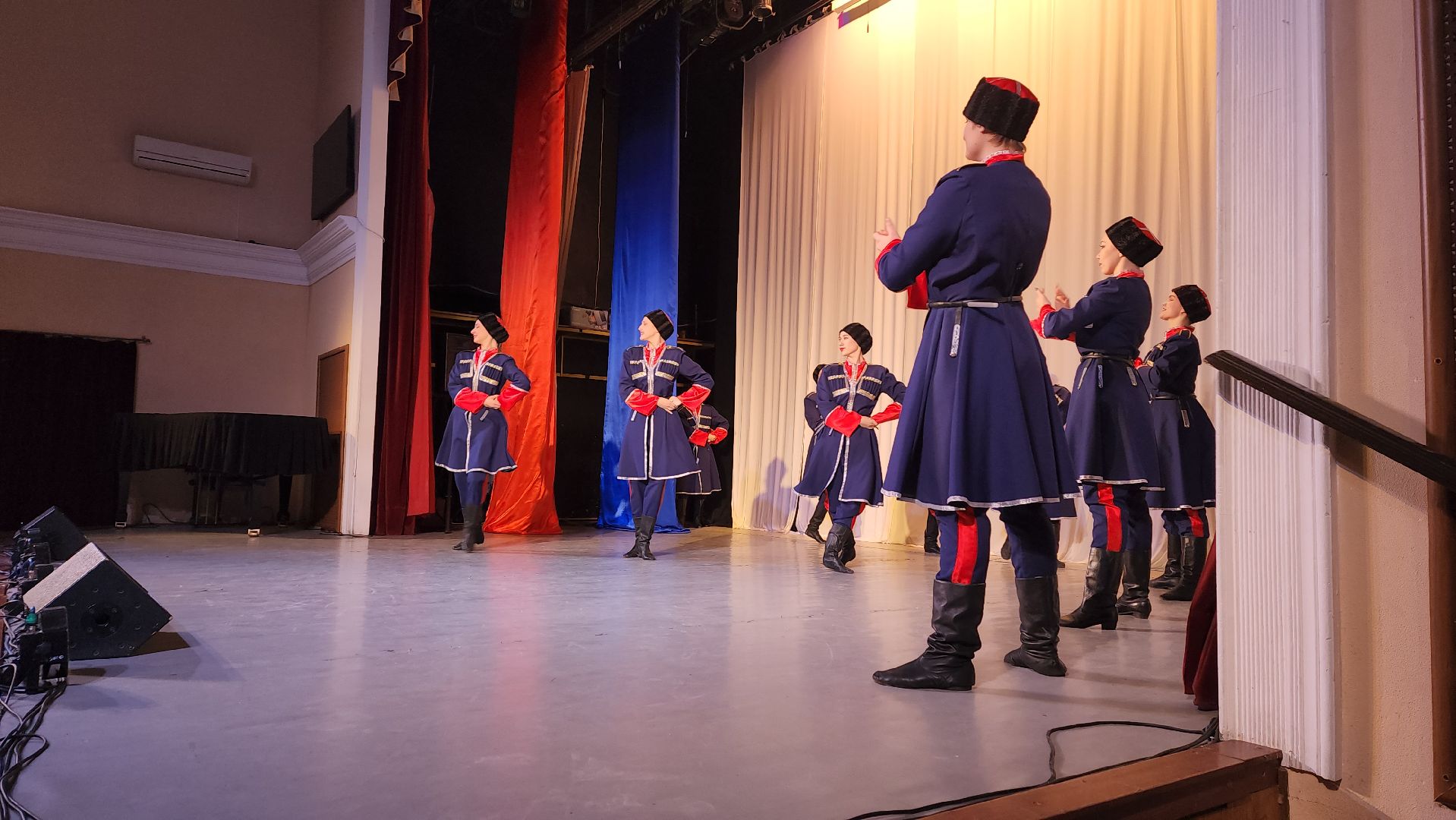 пушкино, дом культуры, день защитника отечества, концерт, участник сво,