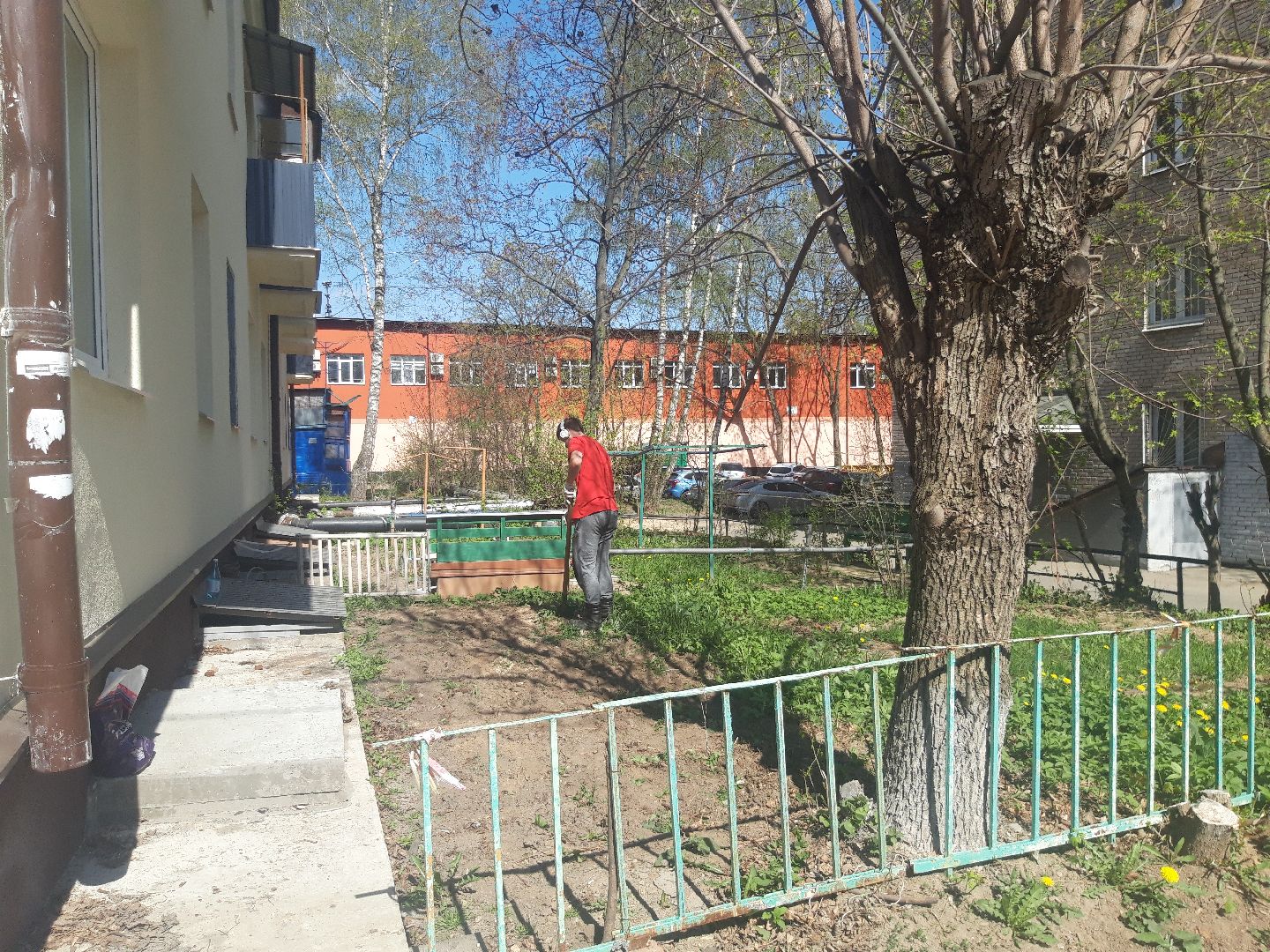 субботник, доброе дело, выходи во двор,