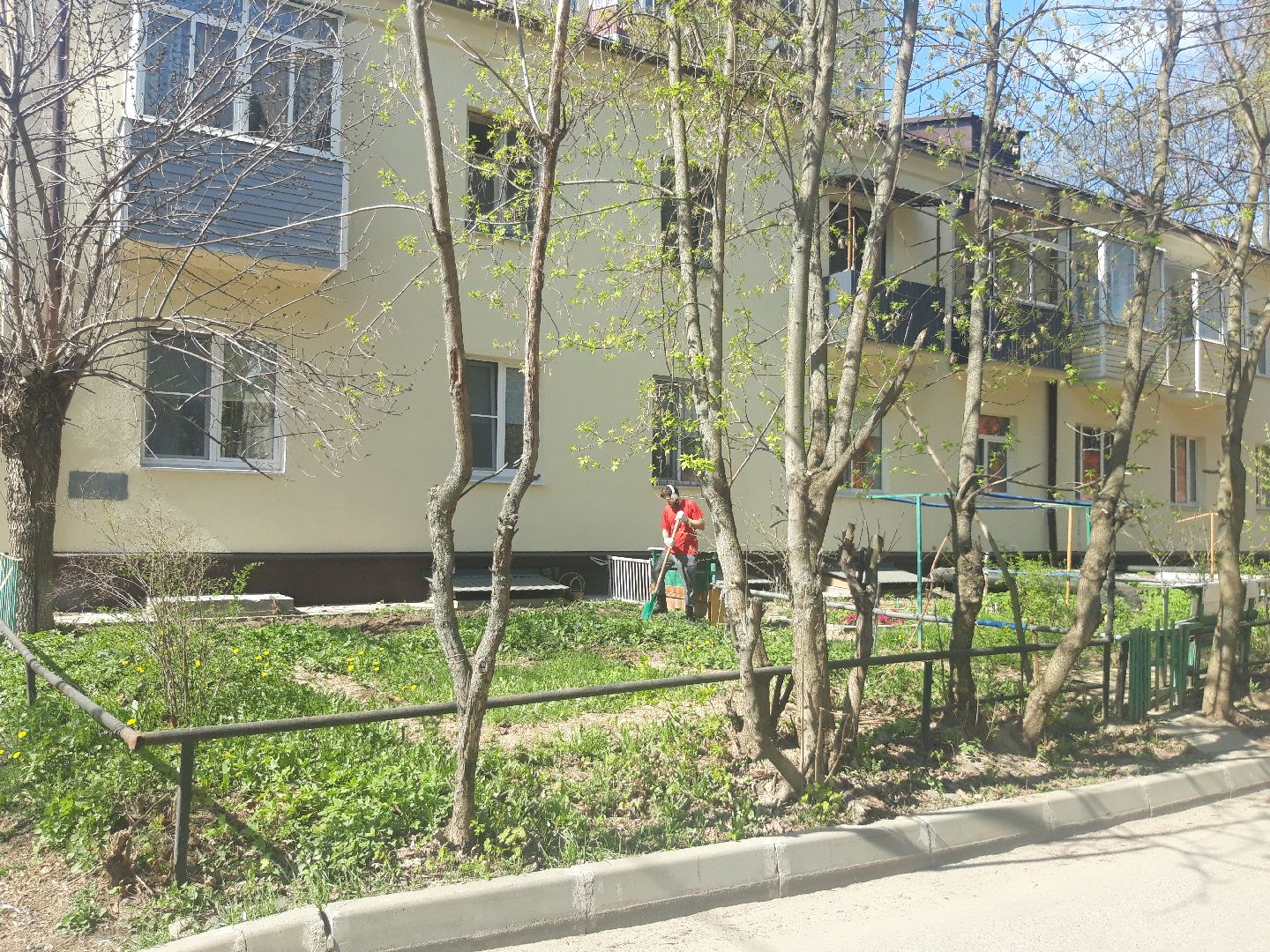 субботник, доброе дело, выходи во двор,