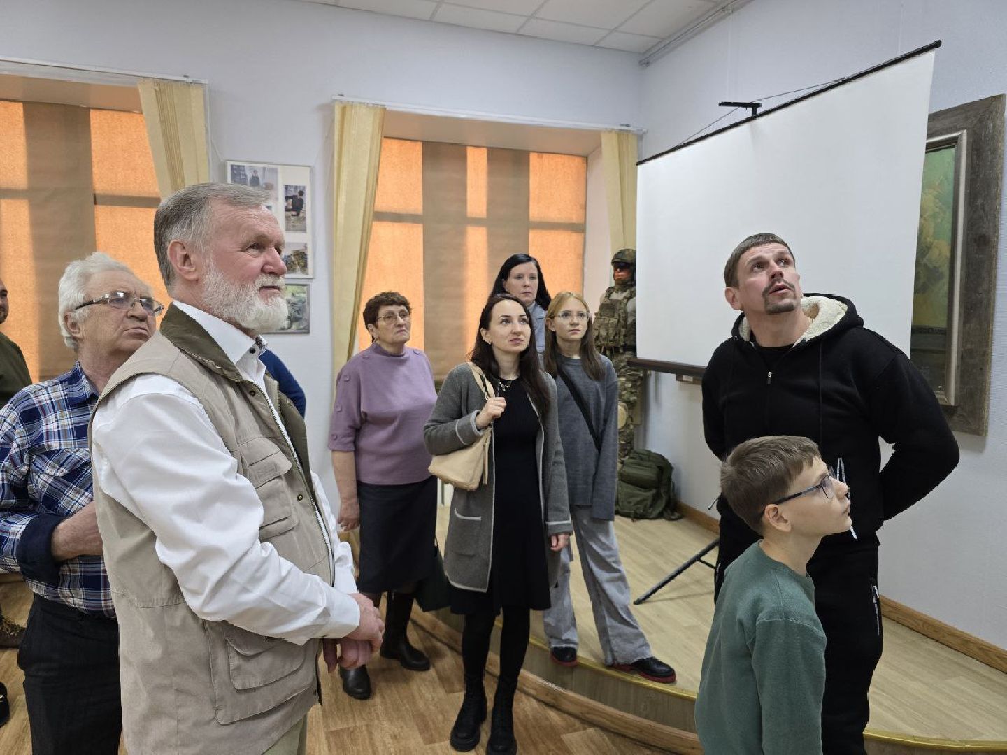 можайск, можайский муниципальный округ, подмосковье, выставка, время выбрало нас, спецоперация, сво, день защитника отечества, вертикалки,