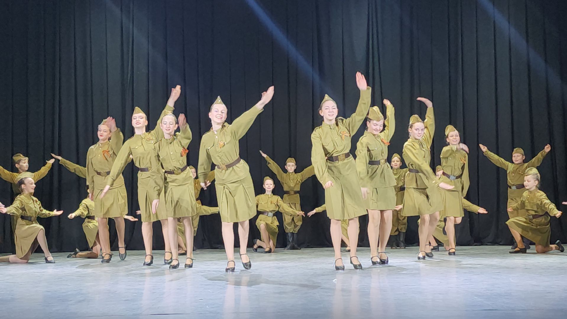 люберцы, дворец культуры, 23 февраля, день защитника отечества, вертикалка,