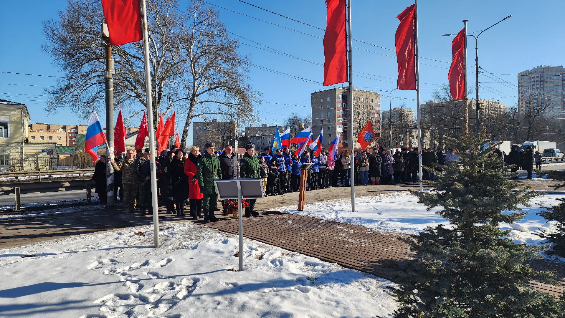 солнечногорск, вертикалки, советская площадь, памятник погибшим воинам, день защитника отечества,