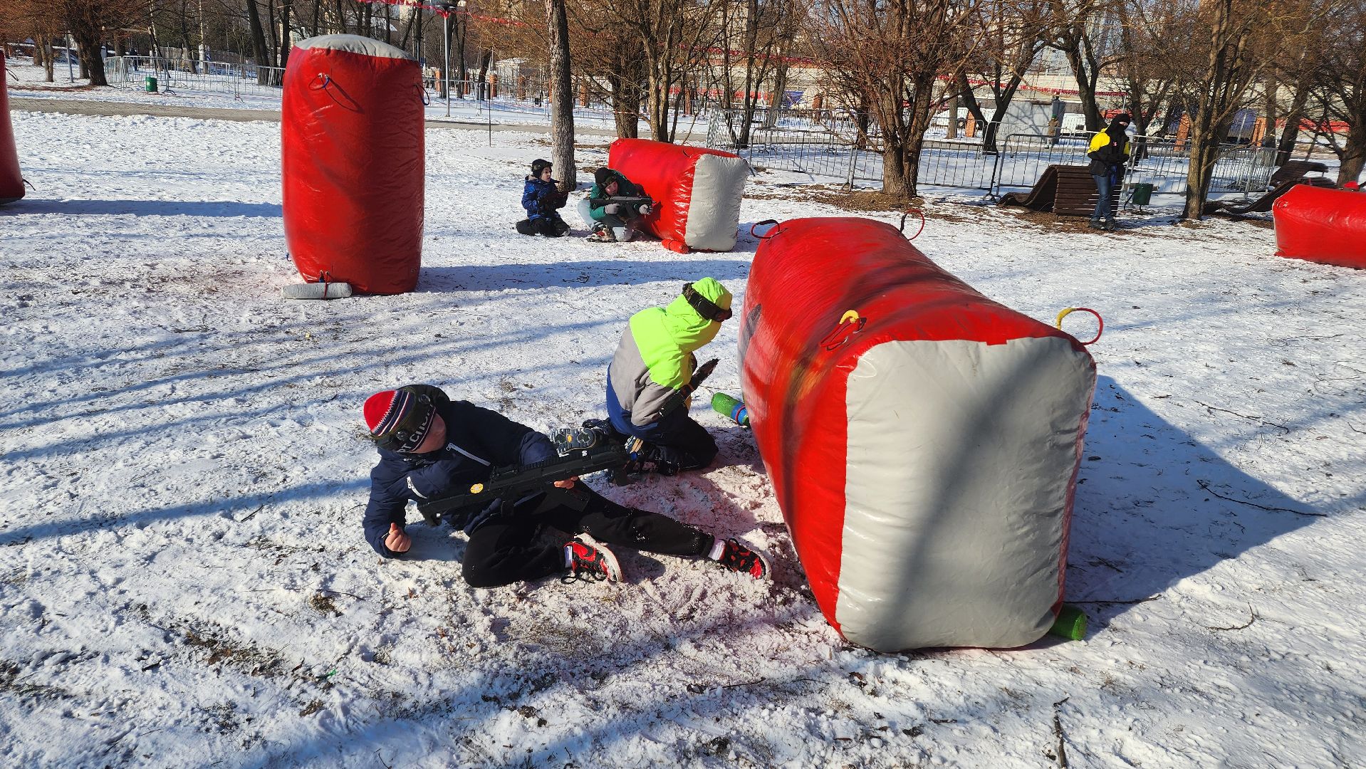 реутов, вертикалки, 23 февраля, день защитника отечества, лазертаг,