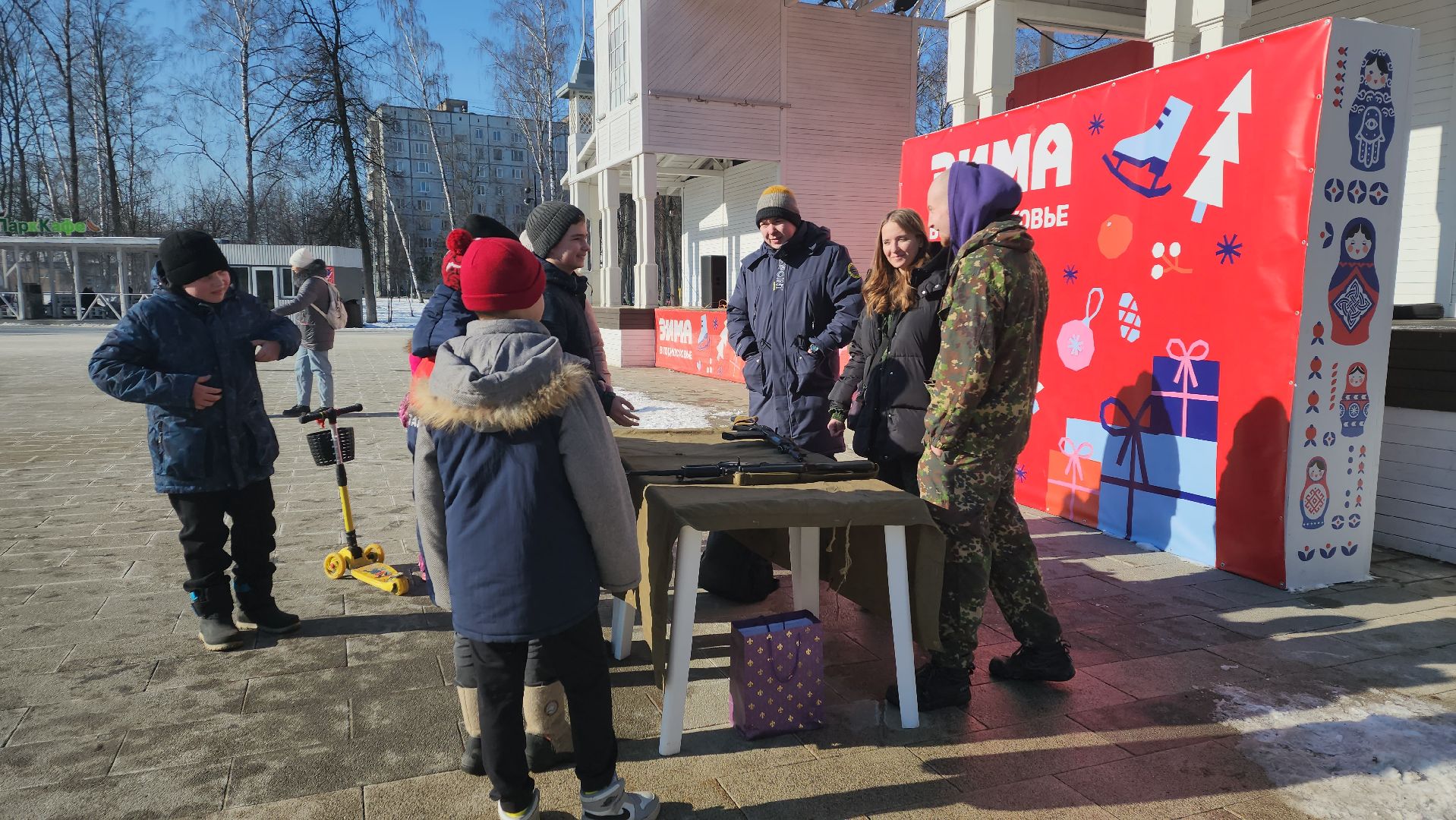 пушкино, центральный парк, автомат, сборка оружия, мастер класс, патриотическое воспитание молодежи,