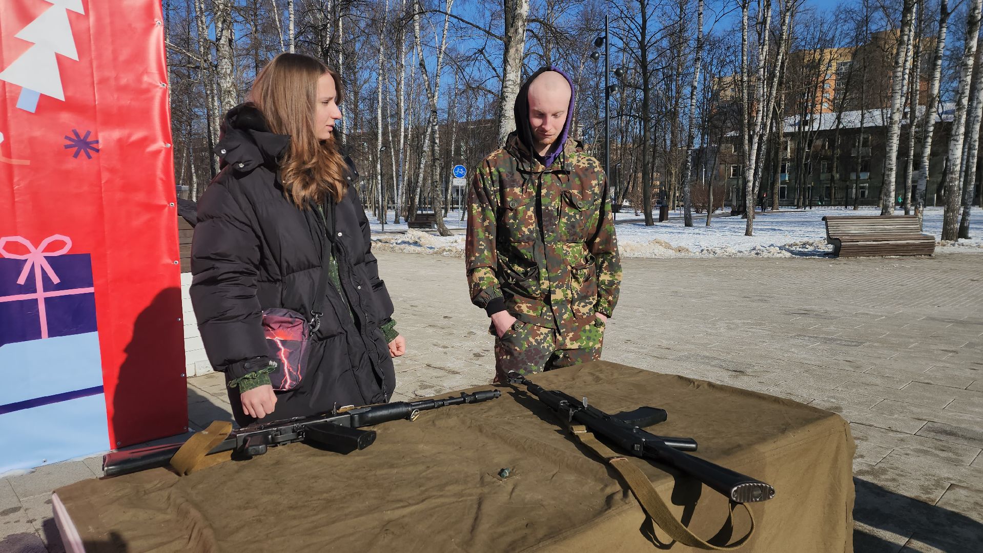 пушкино, центральный парк, автомат, сборка оружия, мастер класс, патриотическое воспитание молодежи,