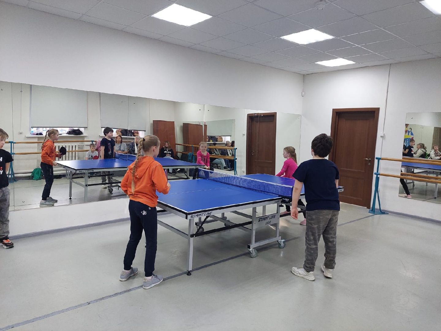 Дети, детский спорт, настольный теннис