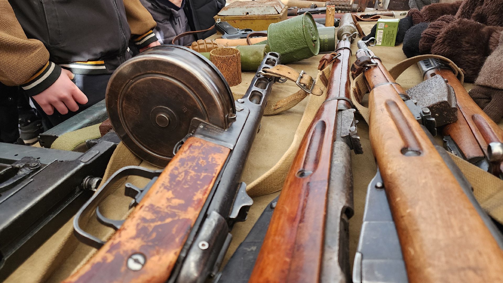 кашира, парк, день защитника отечества, великая отечественная война, музей, вертикальное, оружие, вертикалки,