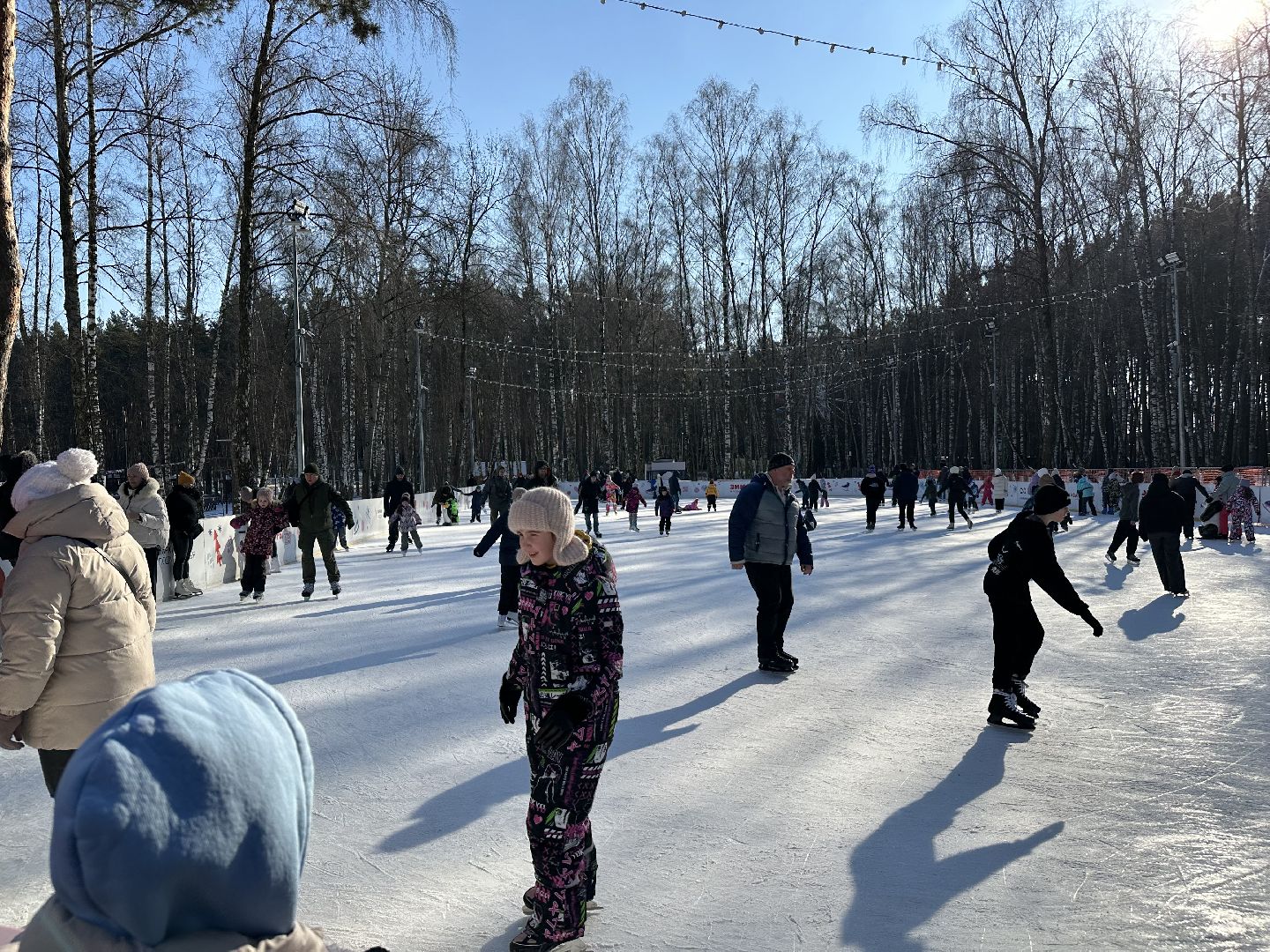 день защитника отечества, каток в парке,