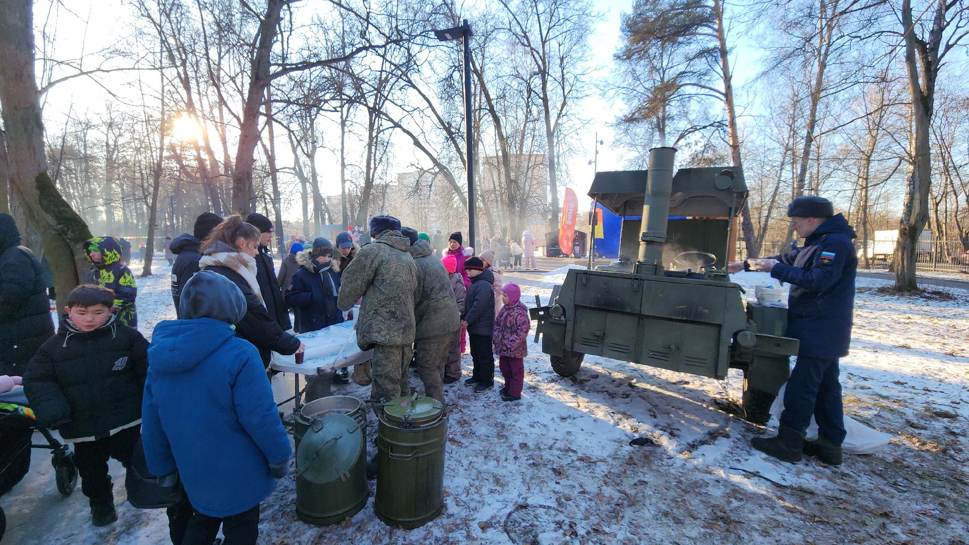 Лосино-Петровский, День защитника Отечества, Парки Подмосковья,