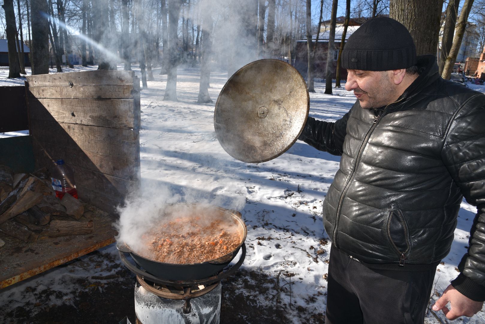 лотошино, лотошинский парк, день защитника отечества, солдатская каша,