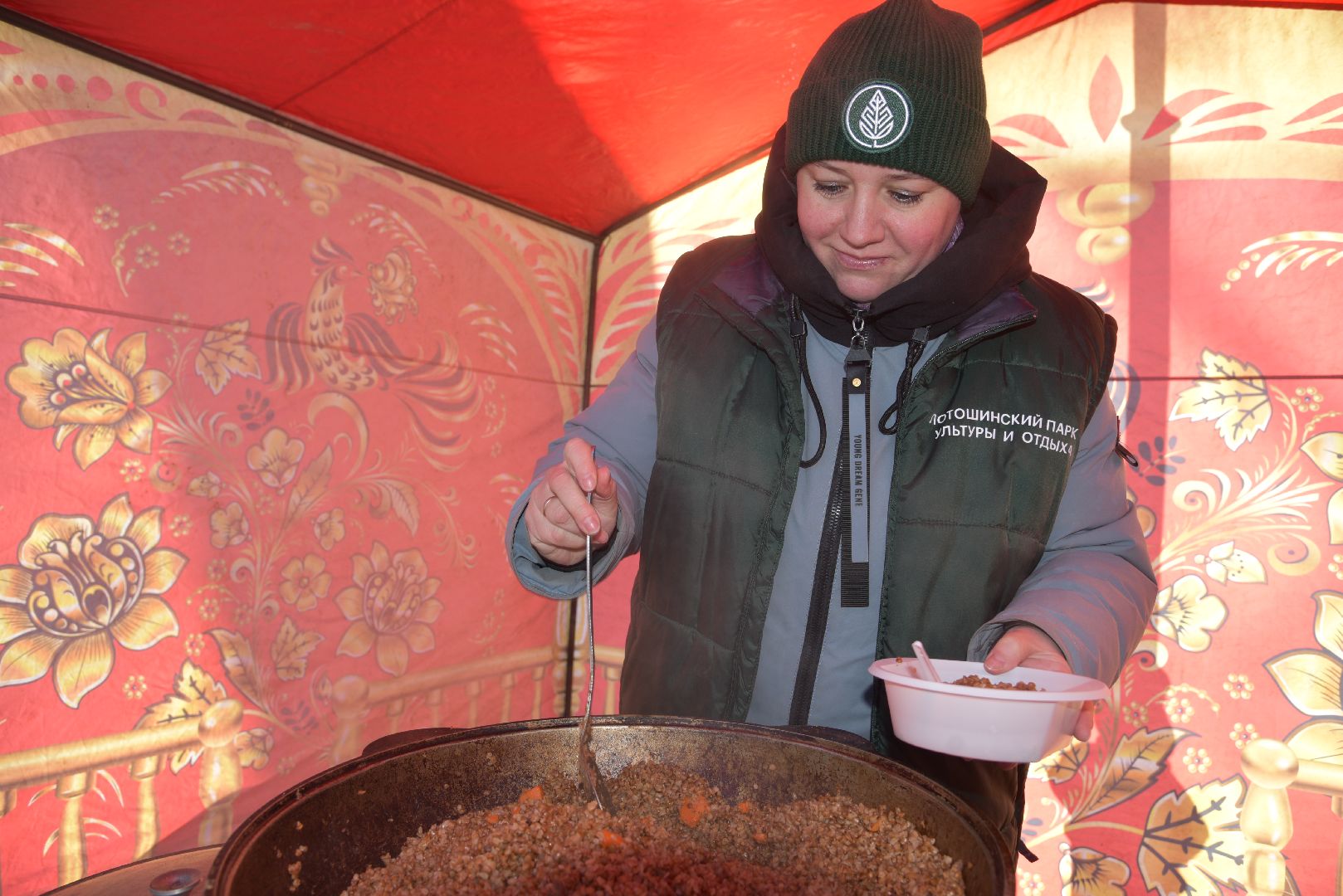 лотошино, лотошинский парк, день защитника отечества, солдатская каша,