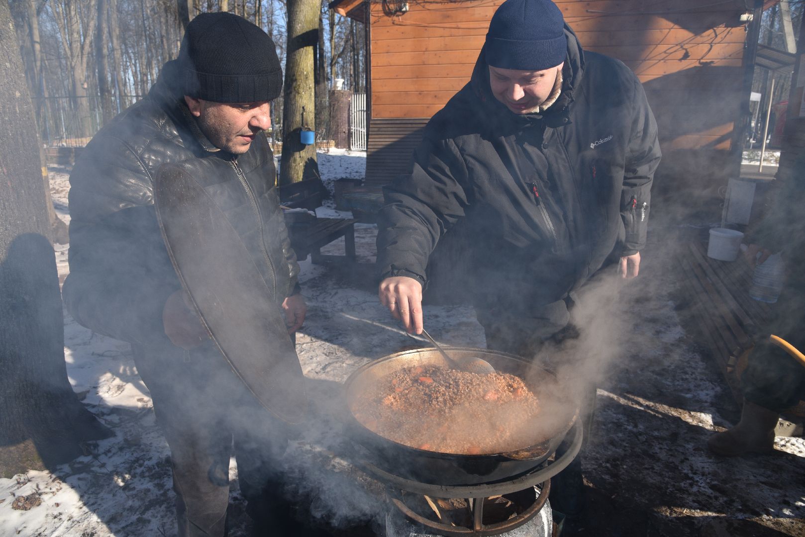 лотошино, лотошинский парк, день защитника отечества, солдатская каша,