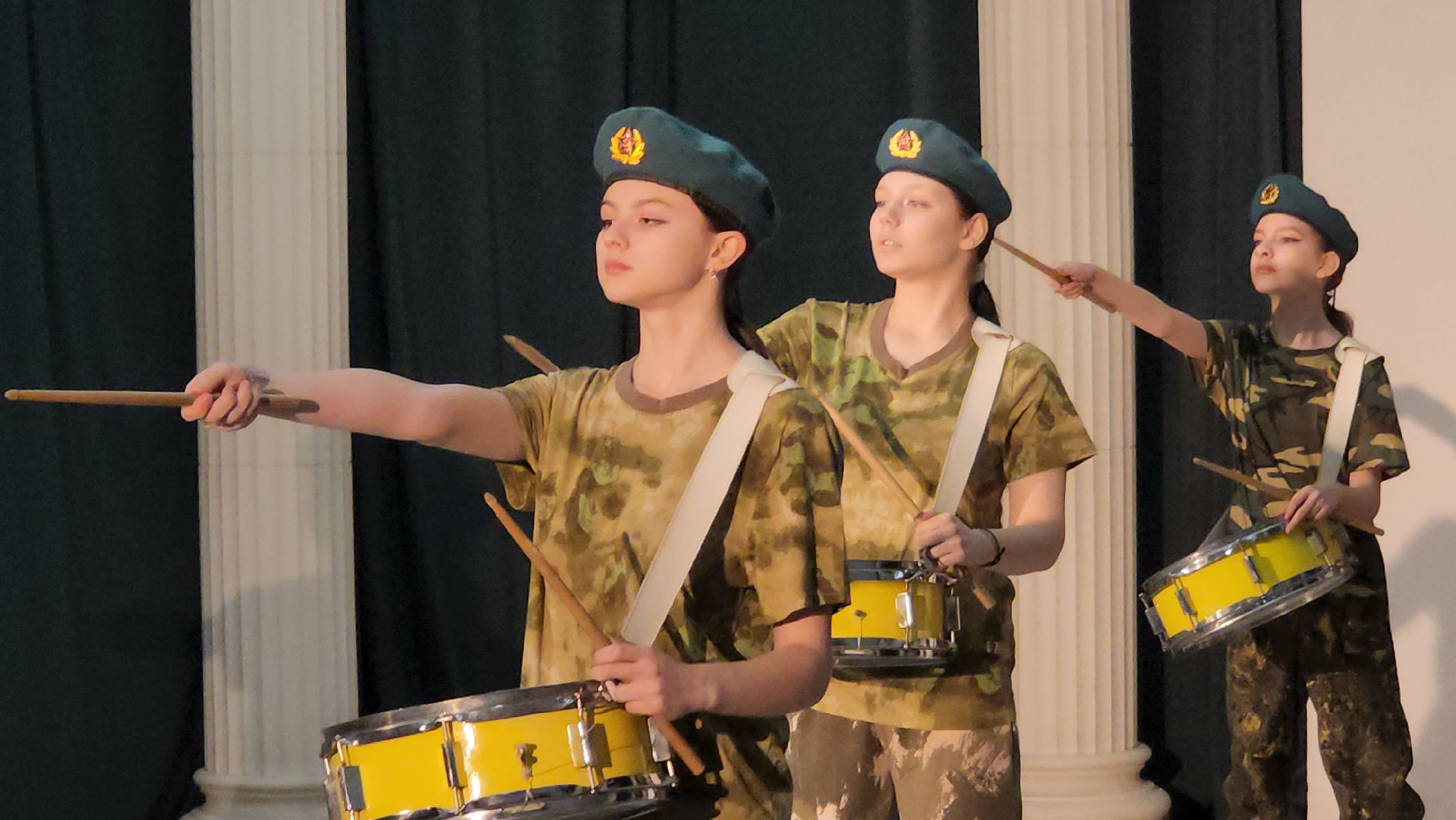 серпухов, дт центральный, 23 февраля, концерт в честь дня защитника отечества, парк имени олега степанова, вертикалки,