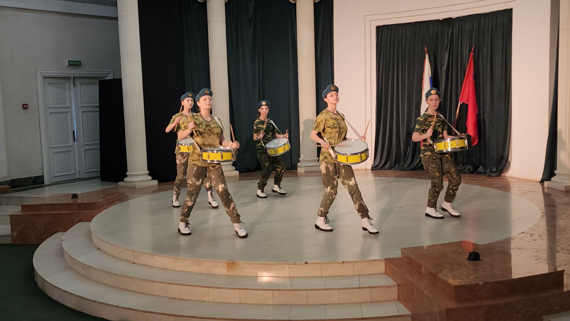 серпухов, дт центральный, 23 февраля, концерт в честь дня защитника отечества, парк имени олега степанова, вертикалки,