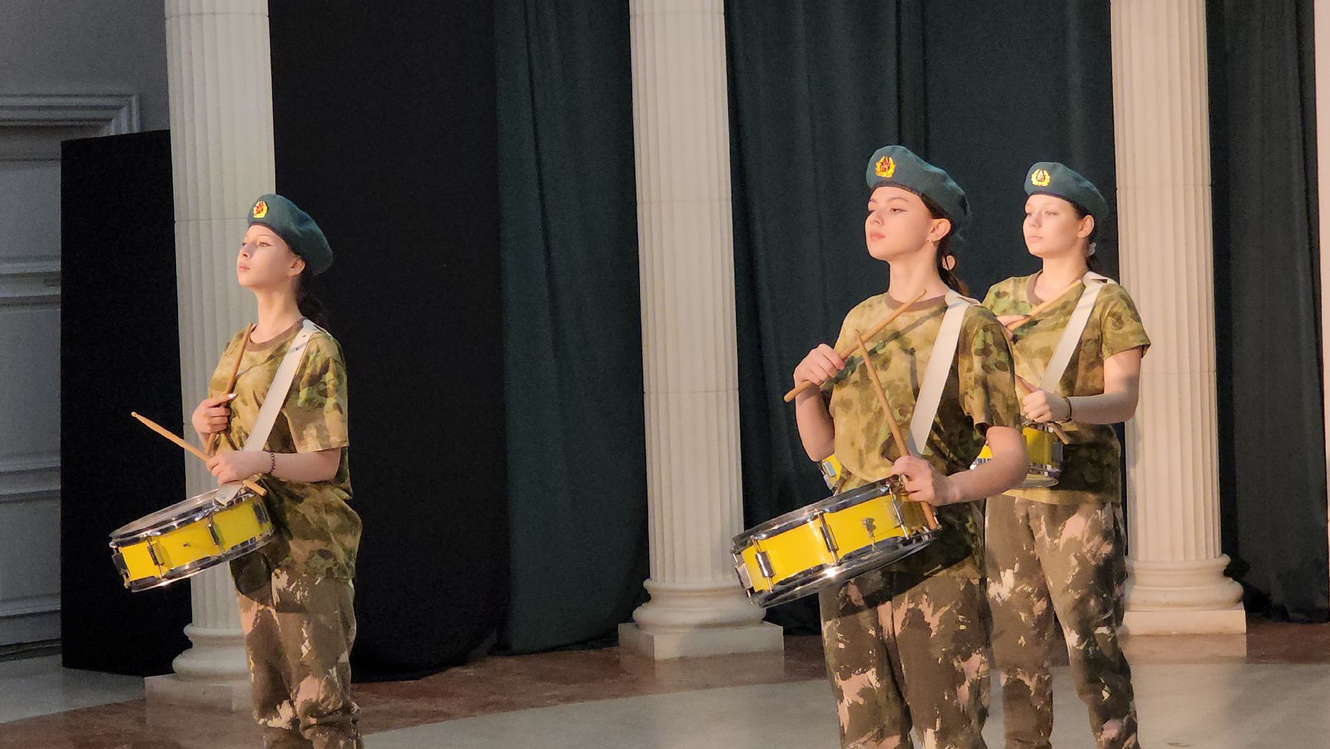 серпухов, дт центральный, 23 февраля, концерт в честь дня защитника отечества, парк имени олега степанова, вертикалки,