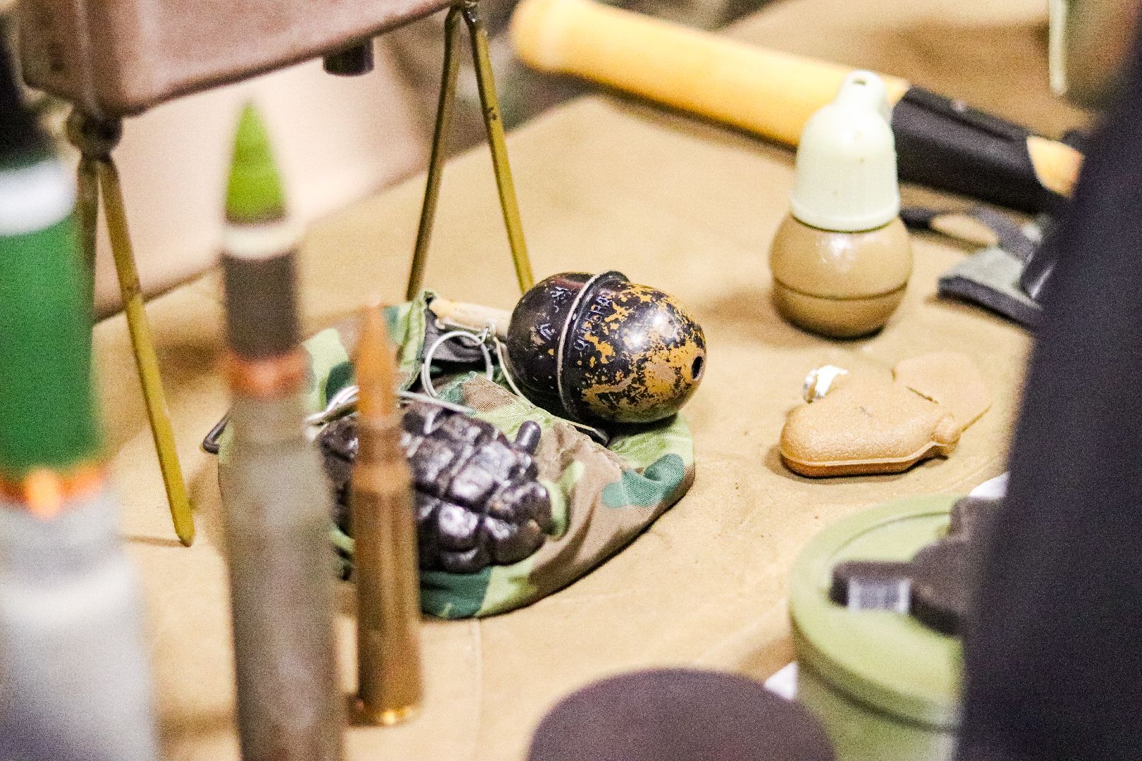 Клин, общество, выставка вооружения, люди, оружие, вертикалки,