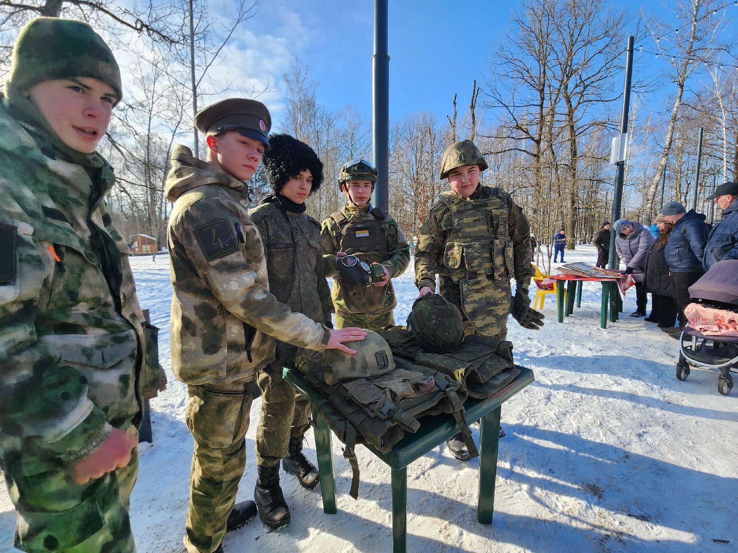 фрязино, лесопарк, день защитника отечества, оружие,