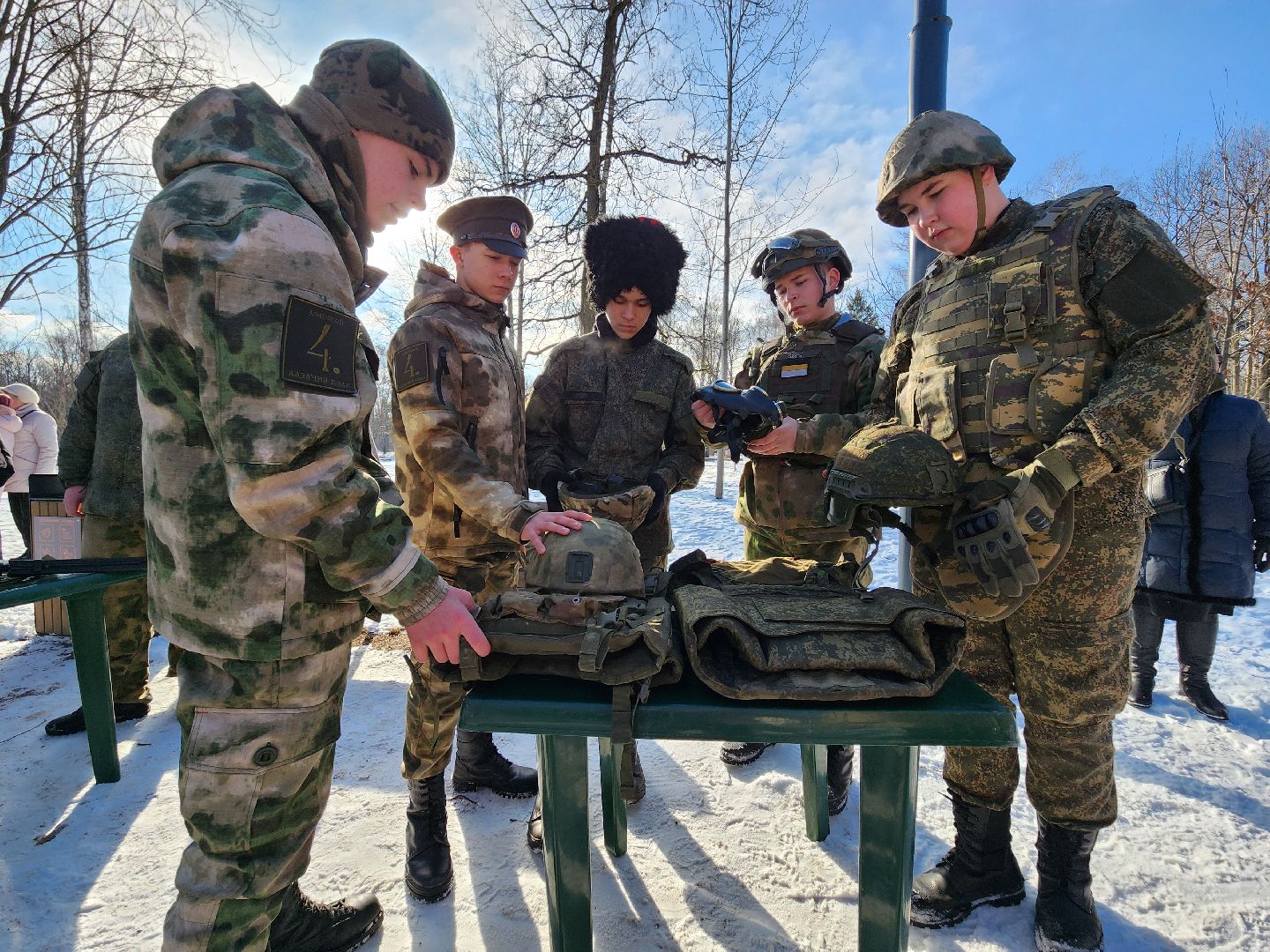 фрязино, лесопарк, день защитника отечества, оружие,
