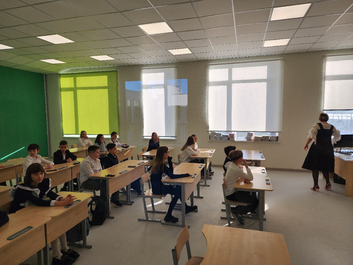 мытищи, Новый корпус школы, вертикалки,