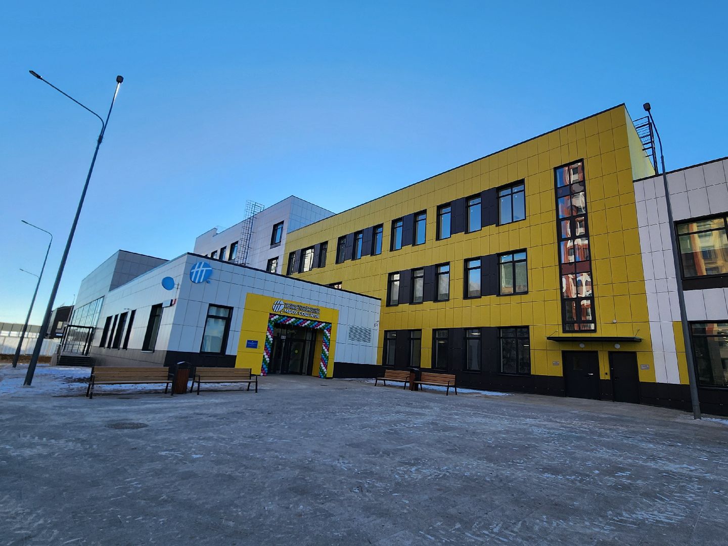 мытищи, Новый корпус школы, вертикалки,