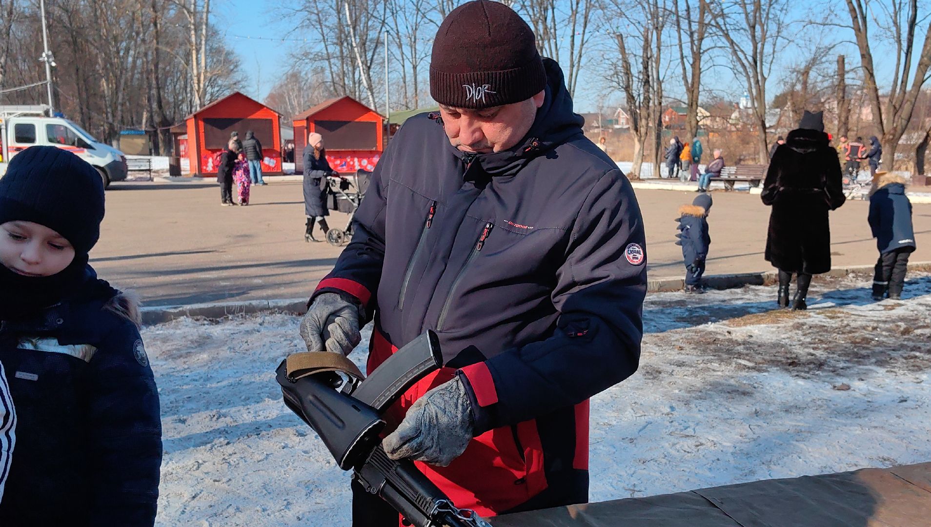 автомат калашникова, сборка-разборка, пистолет Макарова, мастер-класс, вертикалки,