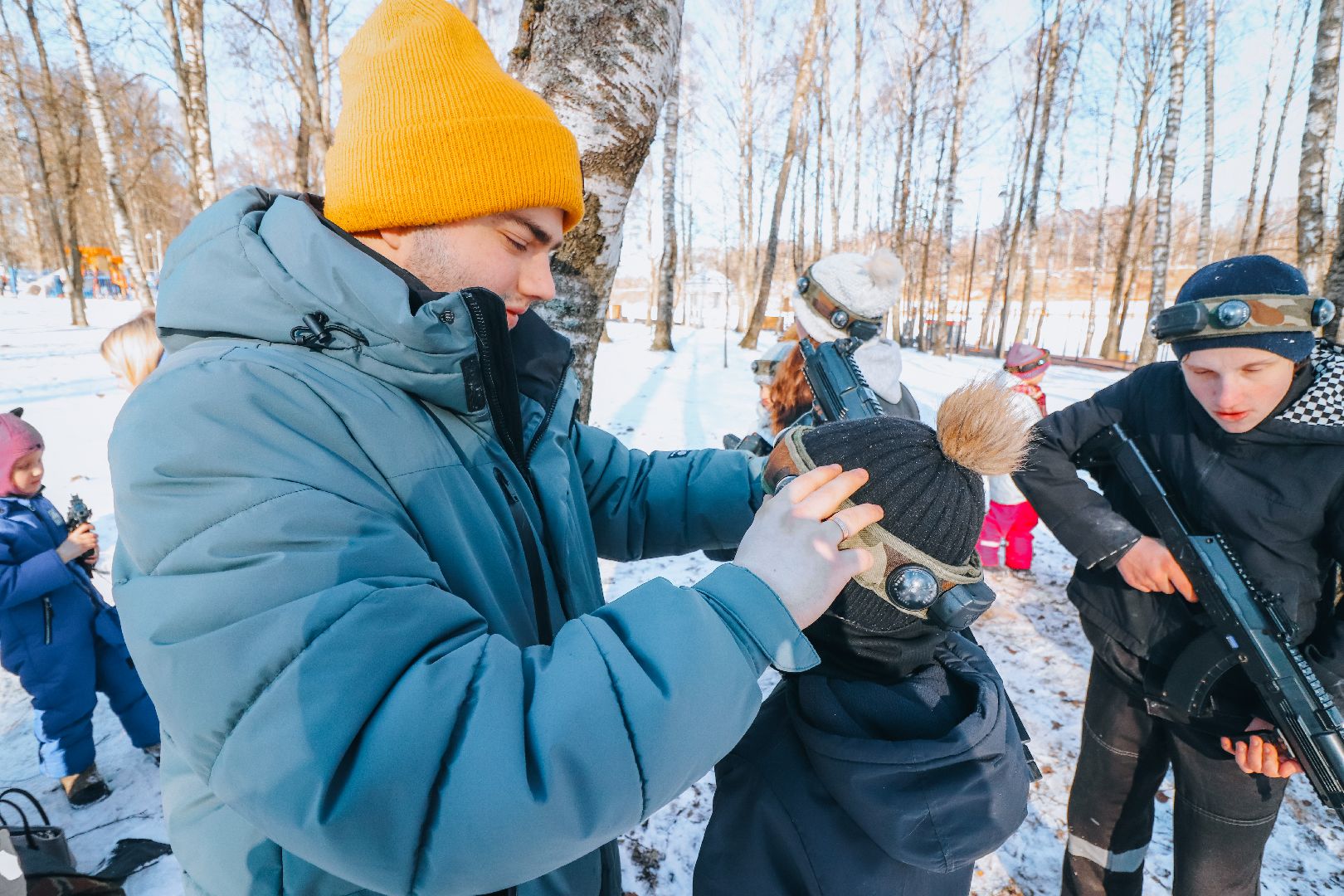 Клин, дети, день защитника отечества, лазертаг, игры в парке, вертикалки,