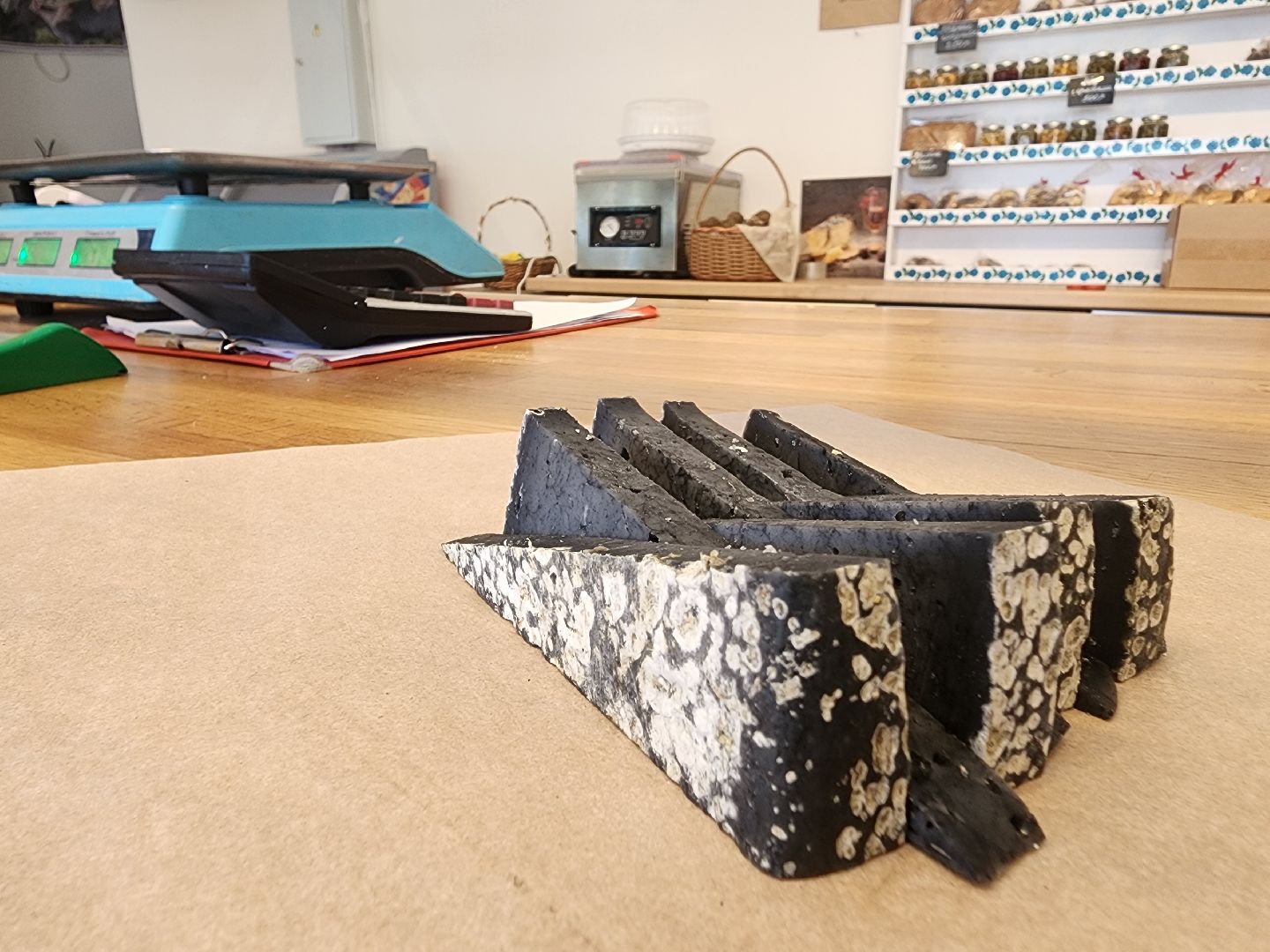 вертикалки, Зарайск, Черный сыр, Зарайские деликатесы, Сыроварня в Зарайске,