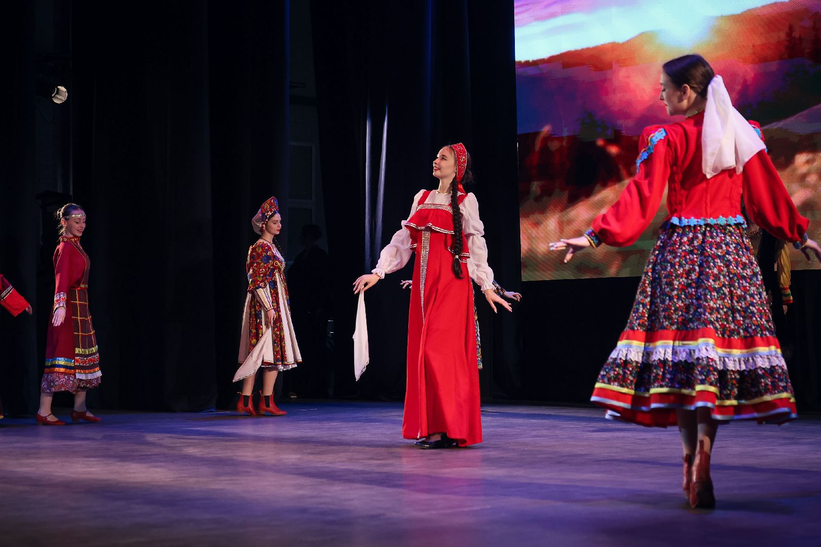 Балашиха, День труда, династия Дидяевых, трудовой стаж 216 лет, почётная грамота, благодарность, профессиональные успехи, плодотворный труд, авиакорпорация Рубин