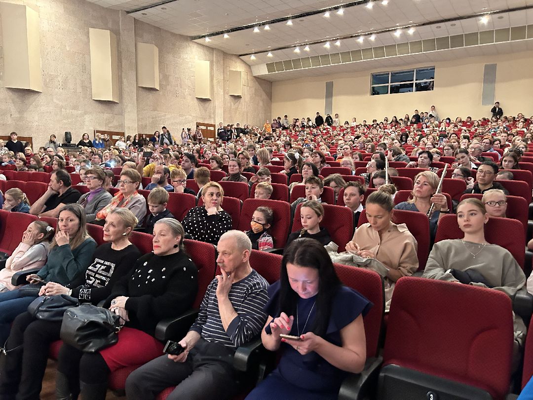 Фрязино, общество