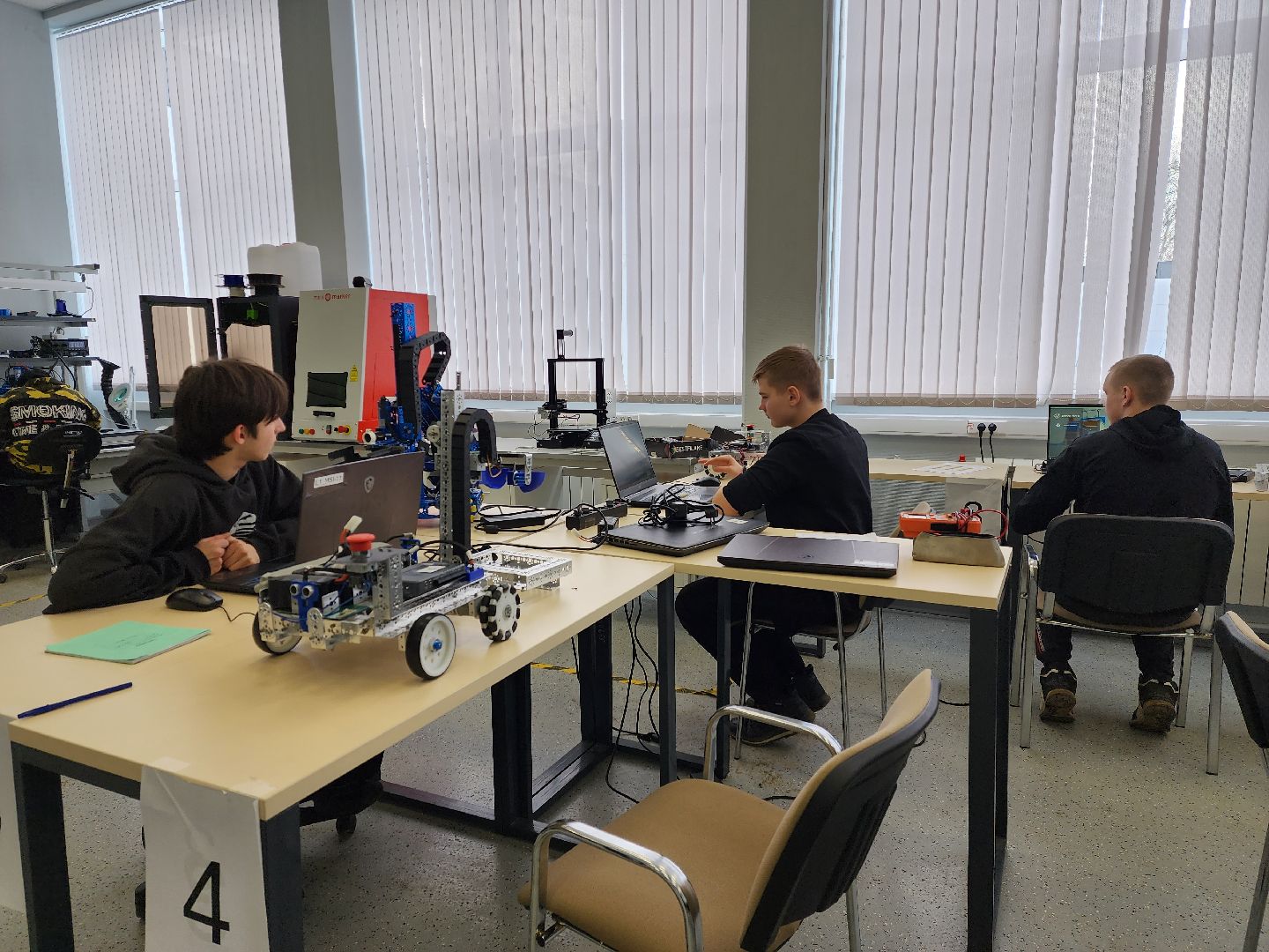 раменское, образование, раменский колледж, чемпионат профессионалы 2025, мобильная робототехника,