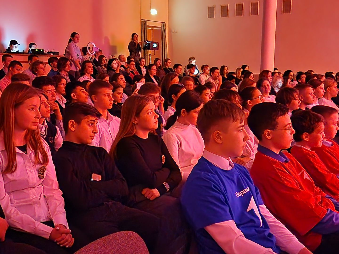 серебряные пруды, школа чуйкова, культура, дети, патриотизм, великая отечественная война, спектакль,