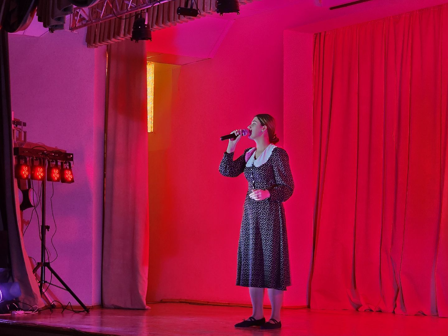 серебряные пруды, школа чуйкова, культура, дети, патриотизм, великая отечественная война, спектакль,